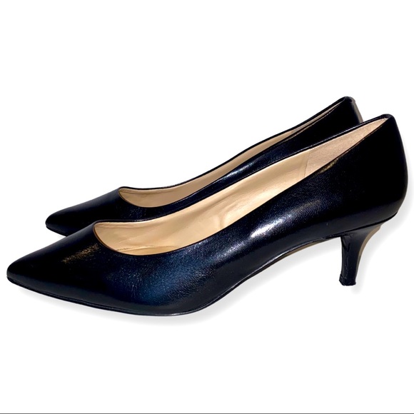 Nine West Shoes - Nine West Black Pointy Toe Kitten Pumps Size 8